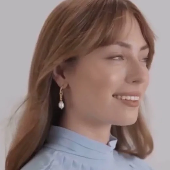 JULIE VOS • Marbella Midi Hoop & Pearl Charm Earrings - Picture 2 of 8